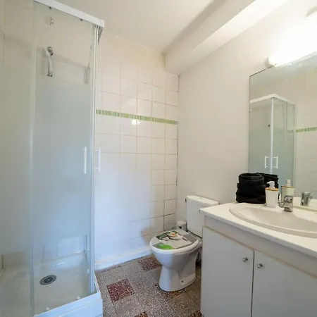 Bright Studio Near Downtown Appartement