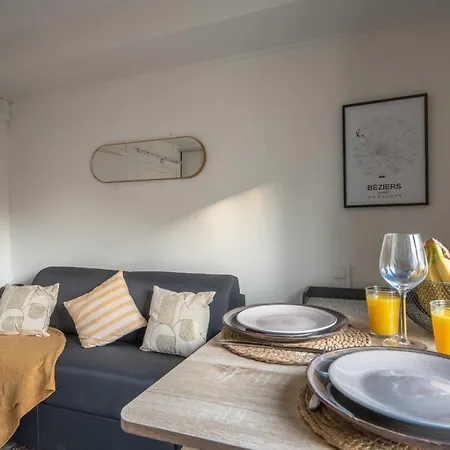 Bright Studio Near Downtown Appartement