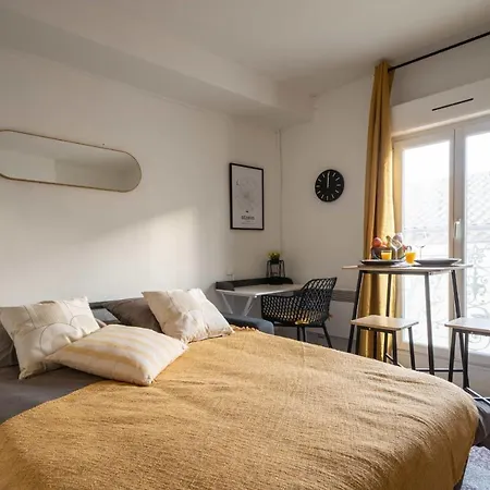 Bright Studio Near Downtown Appartement *